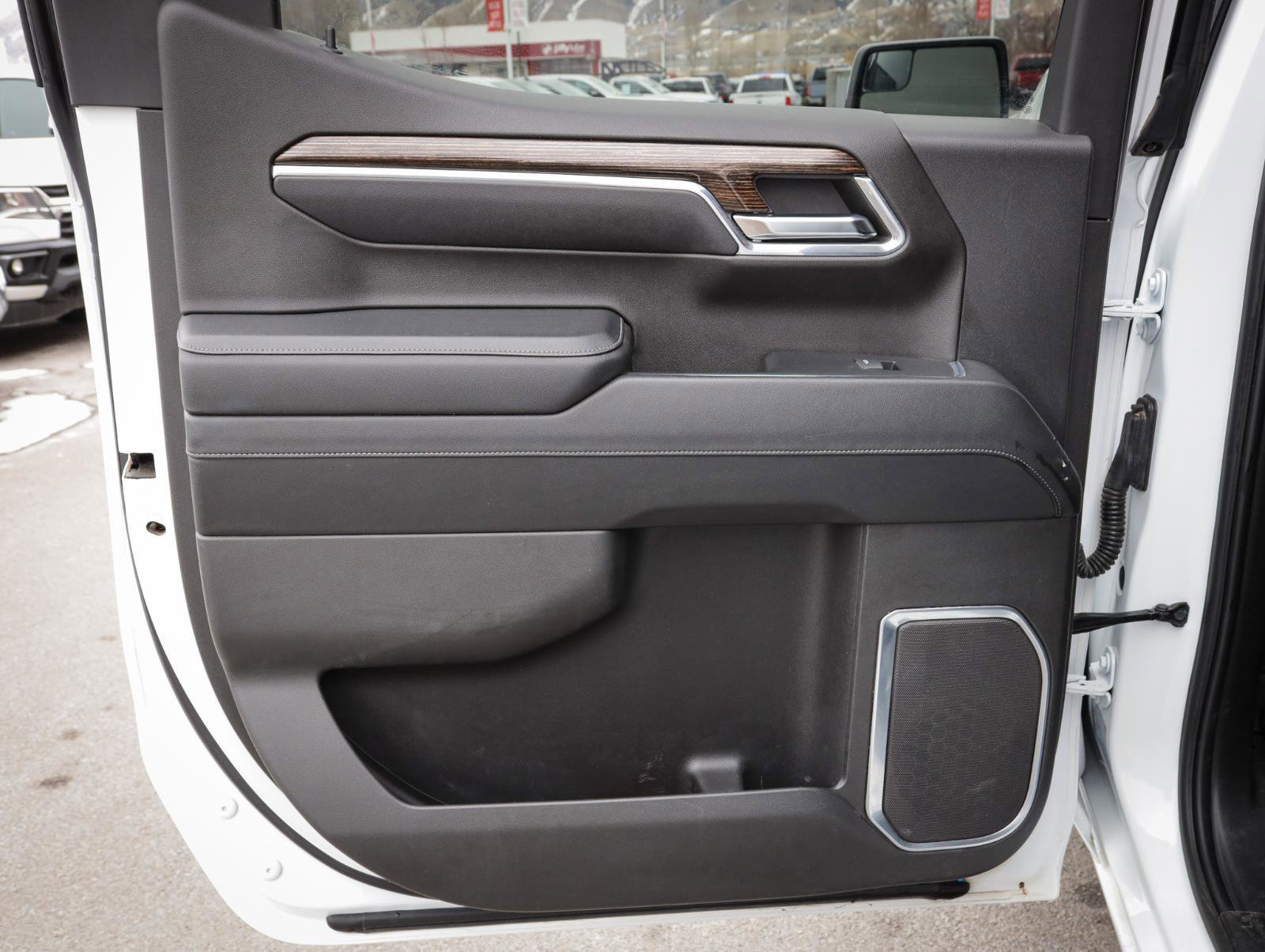 Used 2023 GMC Sierra 1500 SLE w/ X31 Off-Road Package image 33