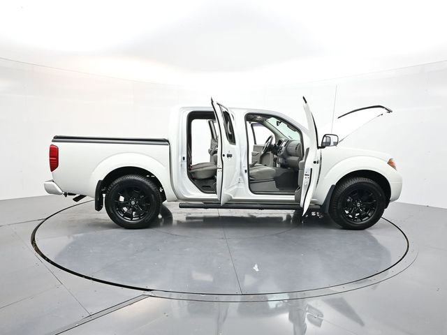 Used 2020 Nissan Frontier SV w/ Midnight Edition Floor Mats image 44