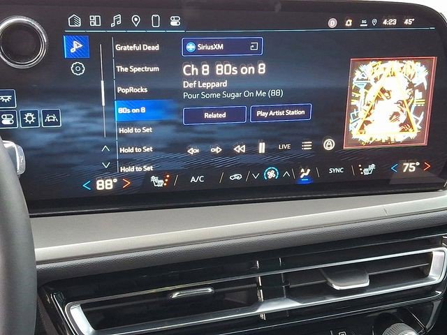 Certified 2025 Chevrolet Traverse LT image 14