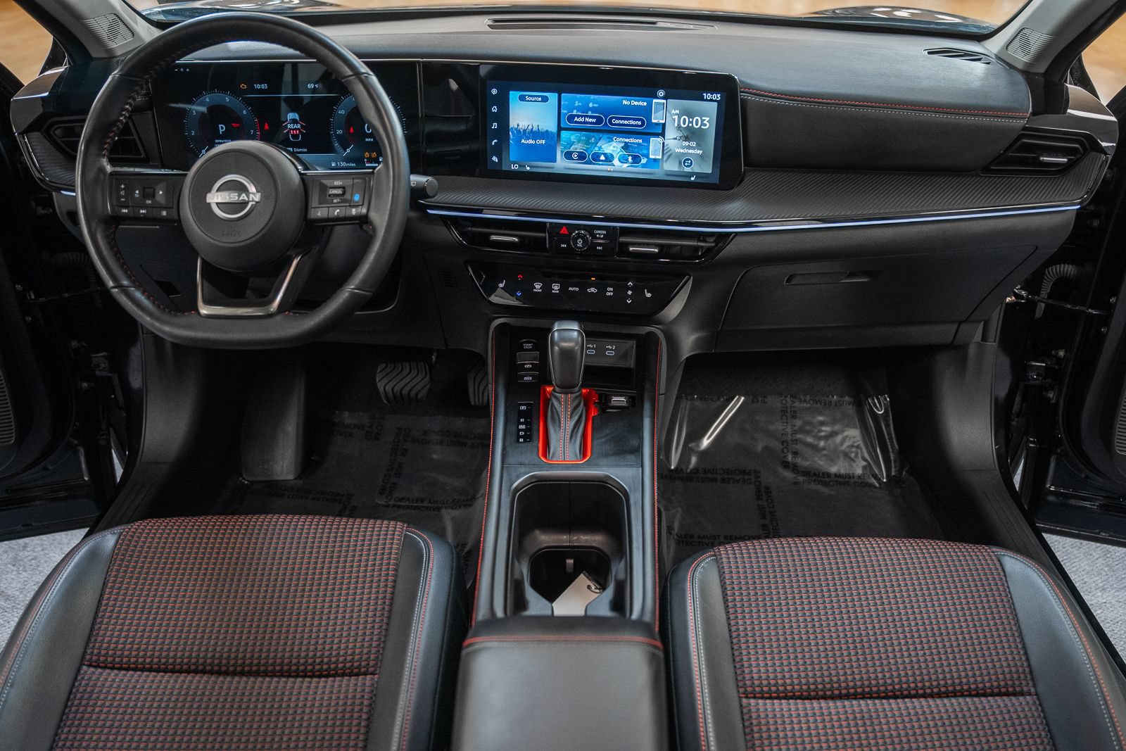 Used 2025 Nissan Kicks SR w/ SR Premium Package AWD/4WD image 23