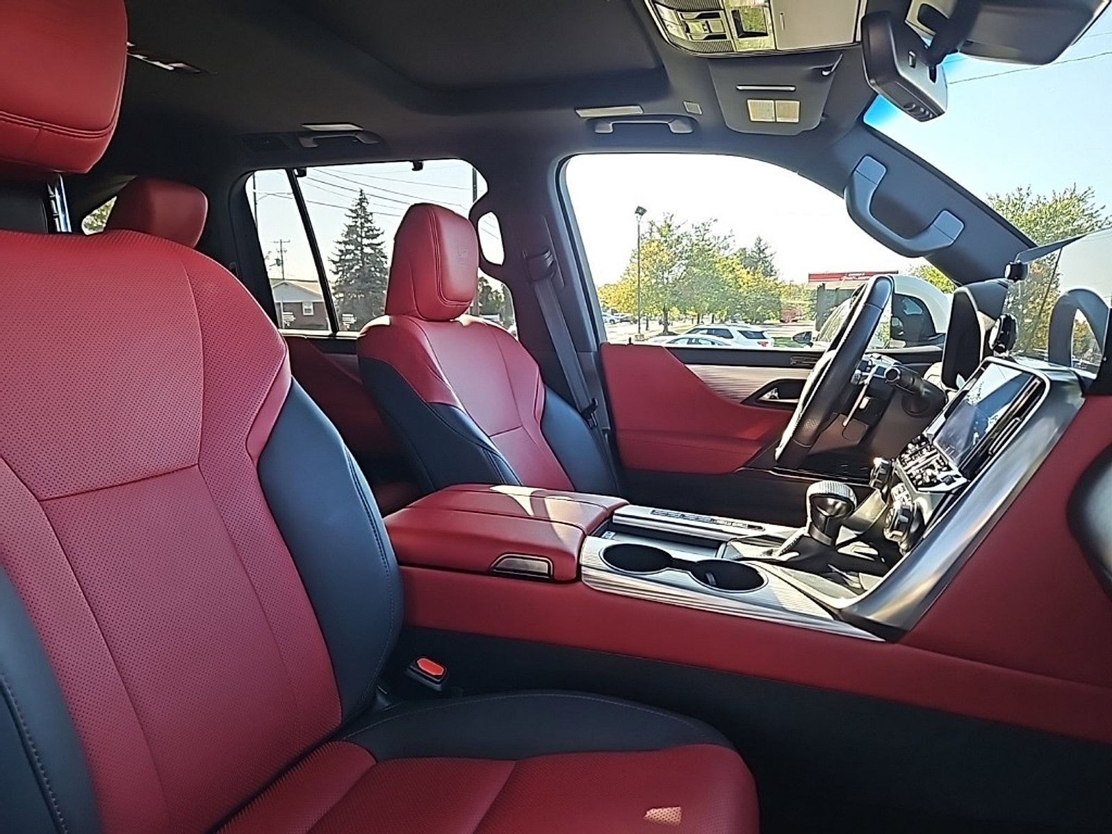 Used 2022 Lexus LX 600 F Sport image 56