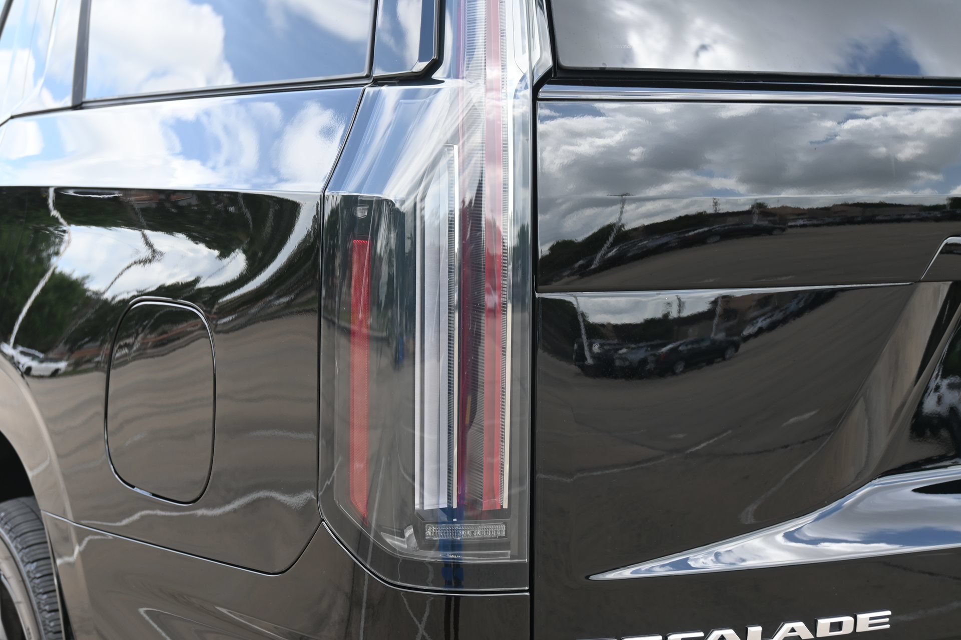 Certified 2026 Cadillac Escalade Sport w/ Touring Package AWD/4WD image 23
