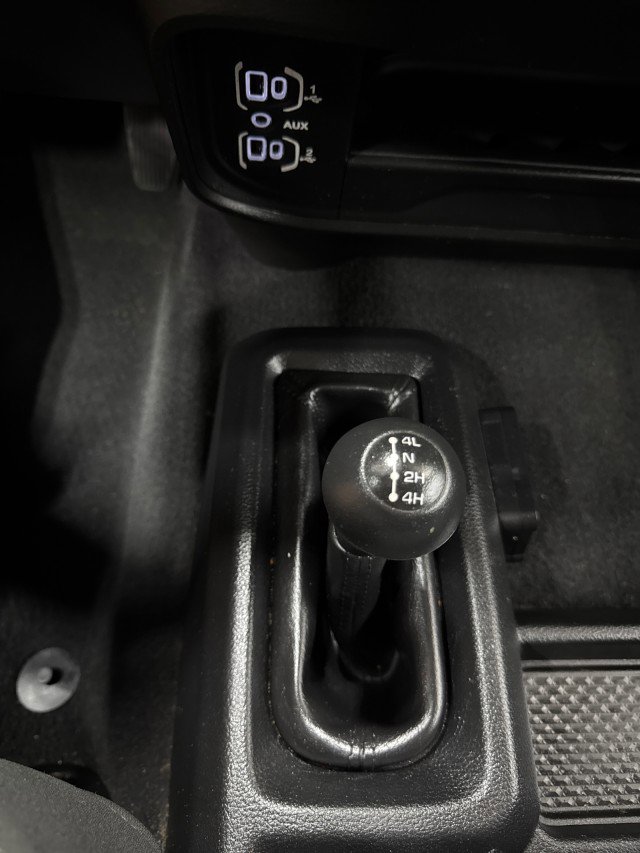 Used 2024 RAM 4500 SLT w/ Quick Order Package 2YG SLT image 19