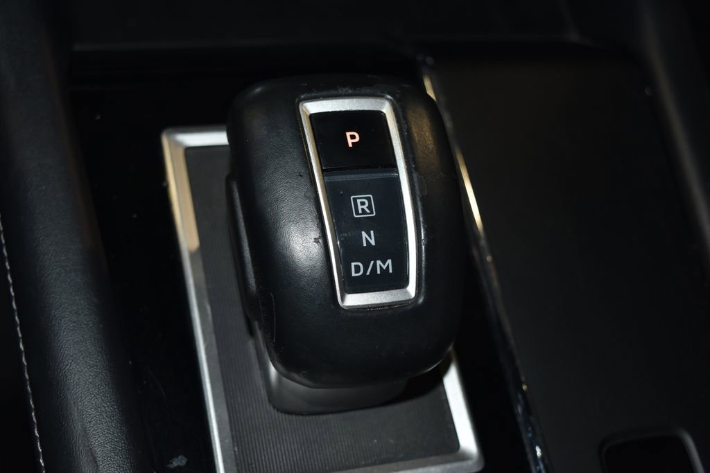 Used 2024 Mitsubishi Outlander SE image 16