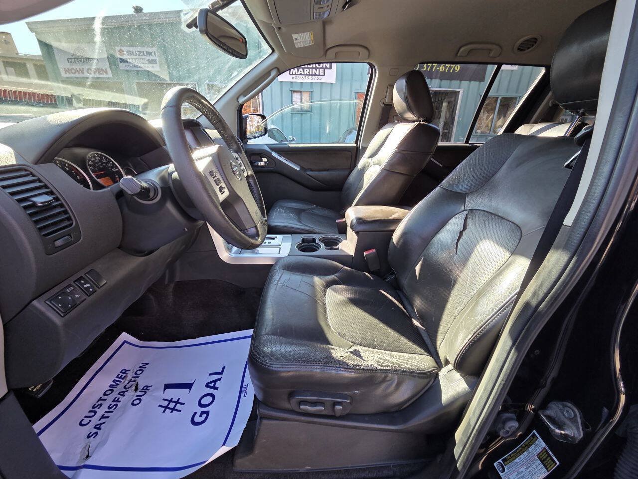 Used 2011 Nissan Pathfinder Silver AWD/4WD image 17