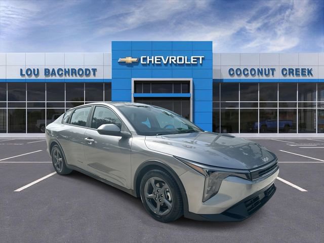 Used 2025 Kia K4 FWD image 1