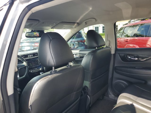 Used 2019 Nissan Rogue SL FWD image 14