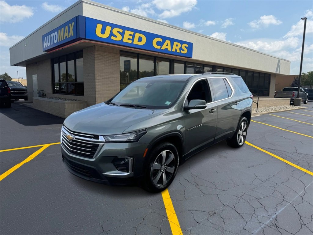 Used 2023 Chevrolet Traverse LT w/ LT Premium Package