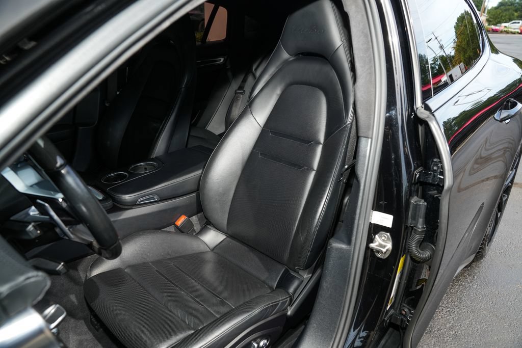 Certified 2018 Porsche Panamera Turbo AWD/4WD image 5