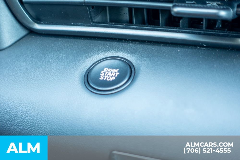 Certified 2025 Hyundai Elantra Sport image 37