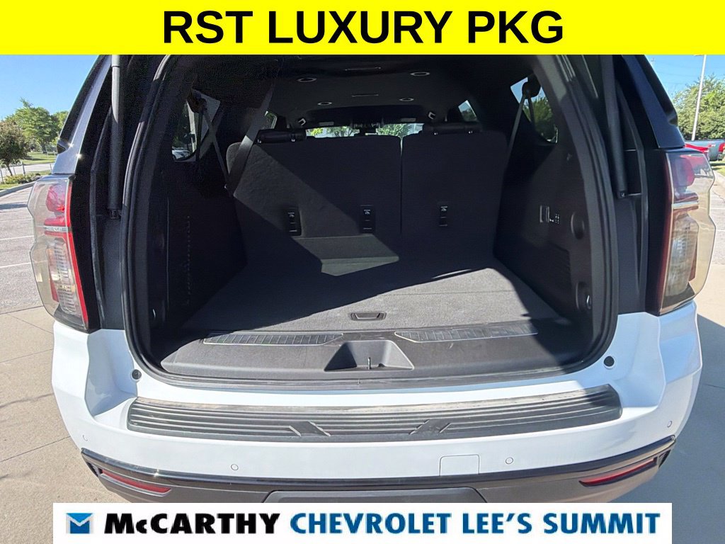 Used 2024 Chevrolet Suburban RST w/ Luxury Package AWD/4WD image 59