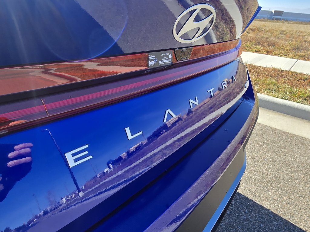 New 2026 Hyundai Elantra Blue image 10
