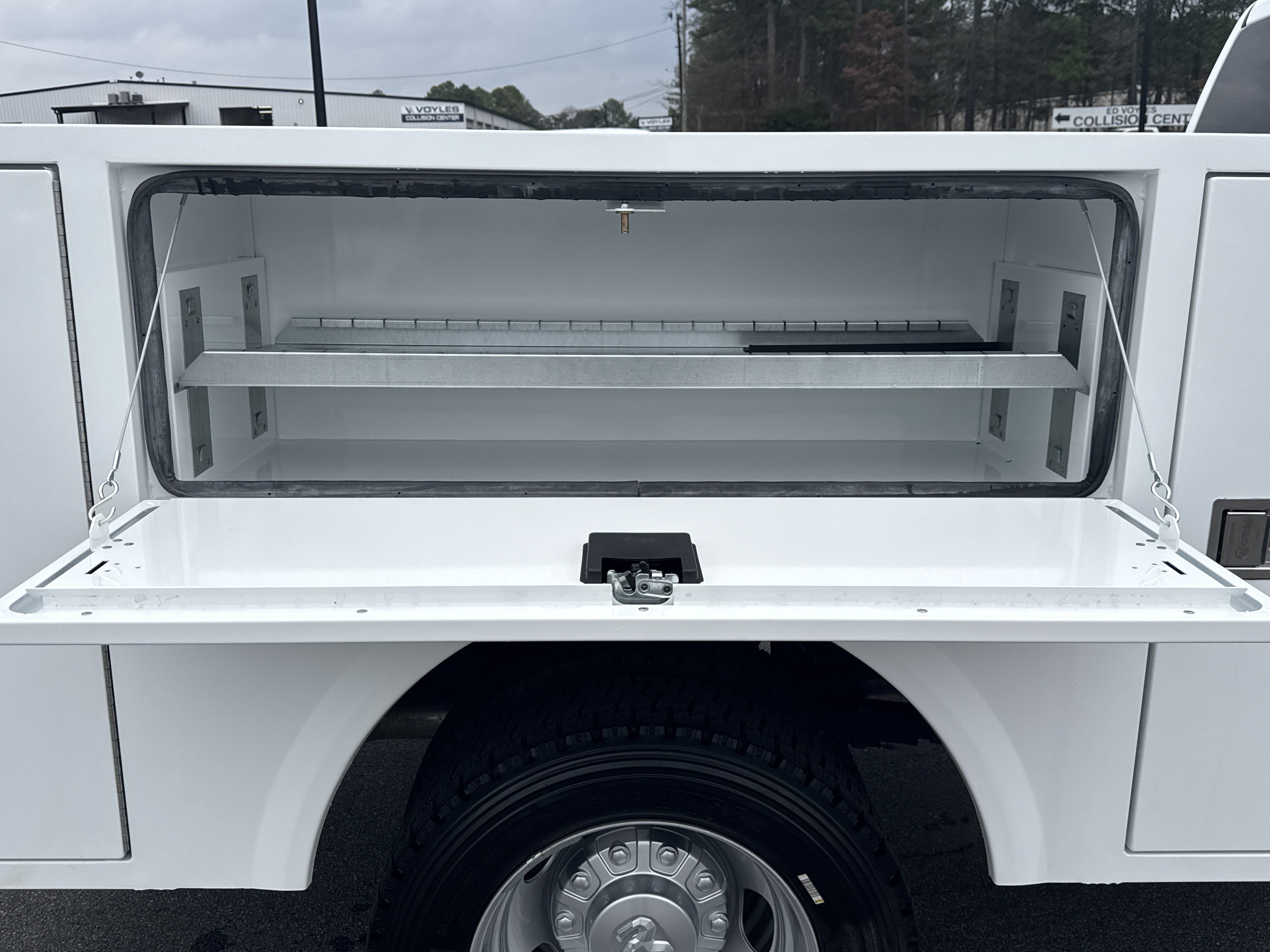 New 2026 RAM 5500 Tradesman w/ Chrome Appearance Group AWD/4WD image 22