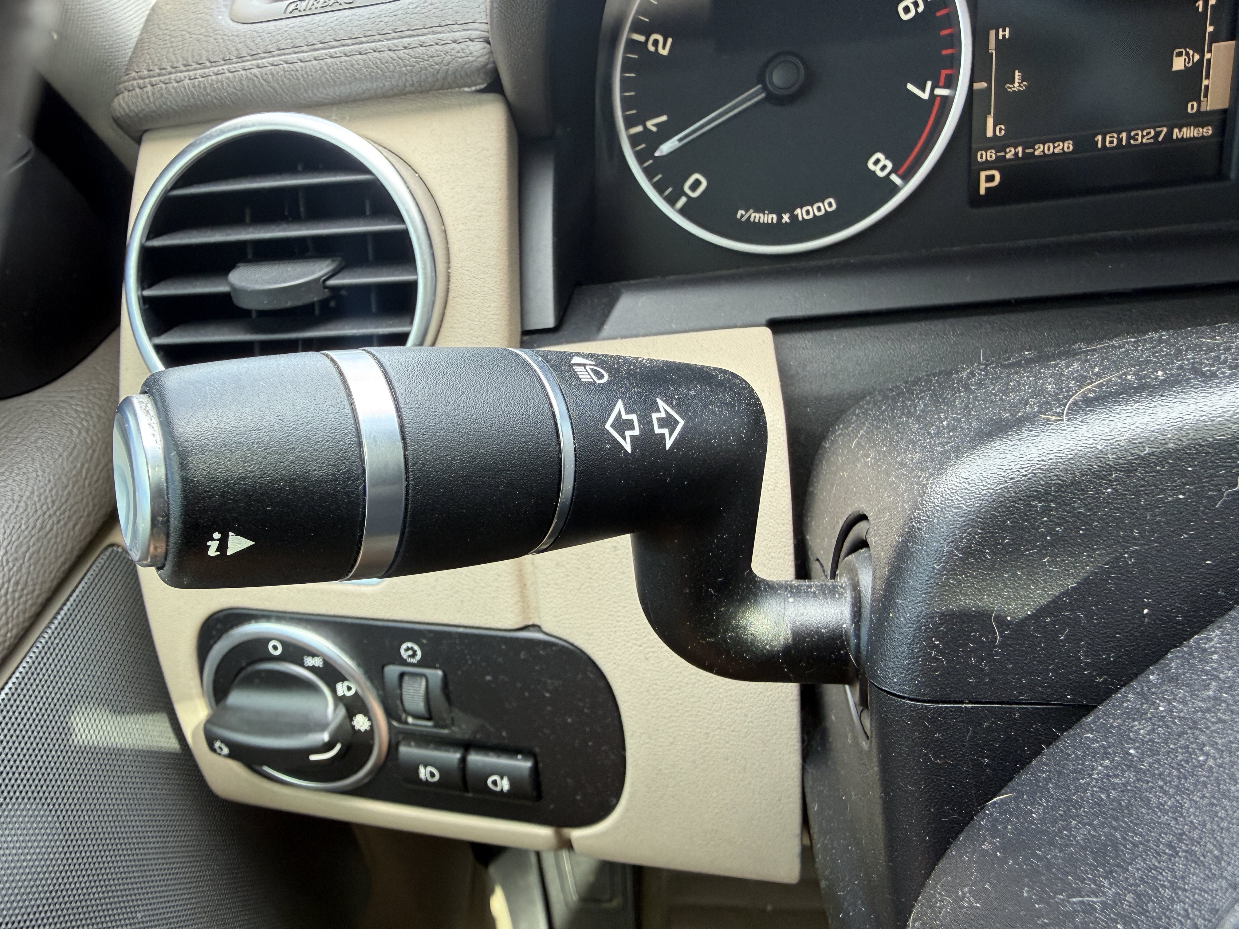 Used 2013 Land Rover LR4 HSE AWD/4WD image 31
