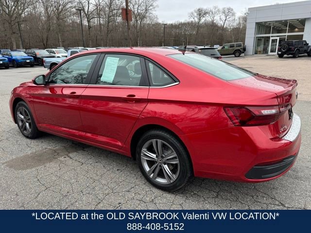 Certified 2023 Volkswagen Jetta SE w/ Panoramic Sunroof Package FWD image 8