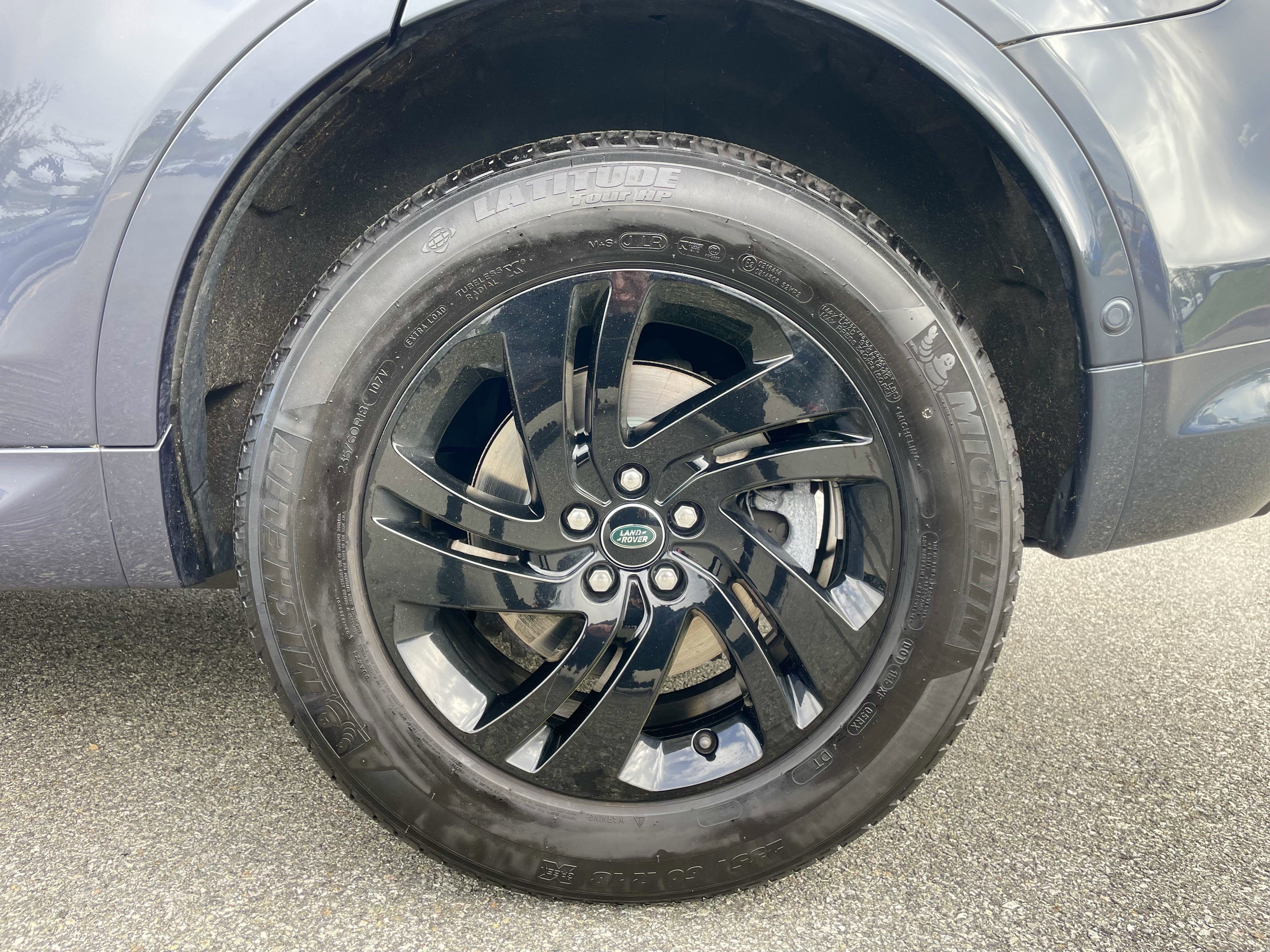 Used 2024 Land Rover Discovery Sport S image 9