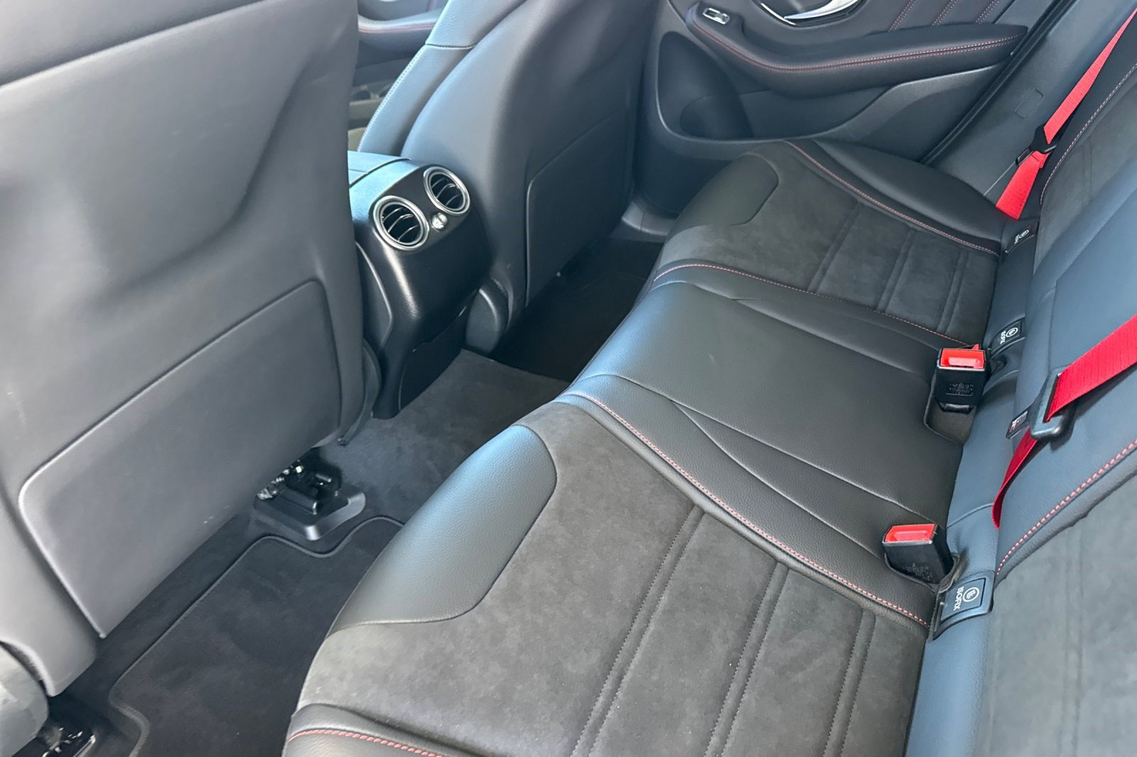 Used 2022 Mercedes-Benz GLC 43 AMG 4MATIC image 15