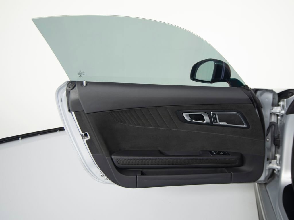 Used 2018 Mercedes-Benz AMG GT R image 10