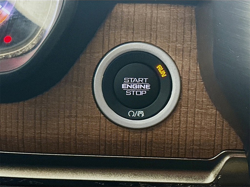 Used 2023 RAM 1500 Limited image 28