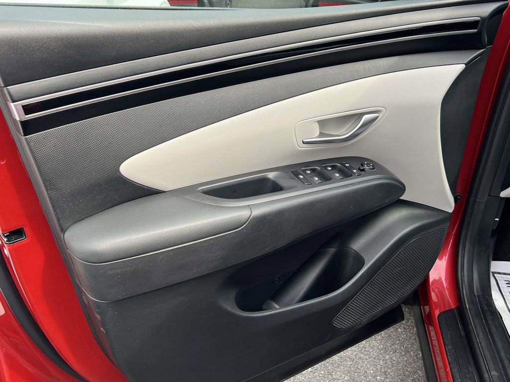 Certified 2023 Hyundai Tucson SEL AWD/4WD image 17