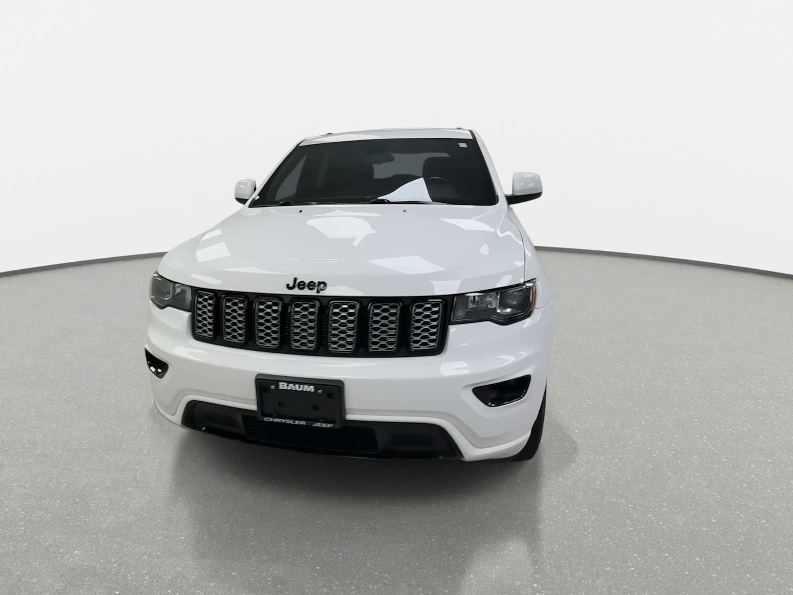 Used 2021 Jeep Grand Cherokee Laredo X AWD/4WD image 4