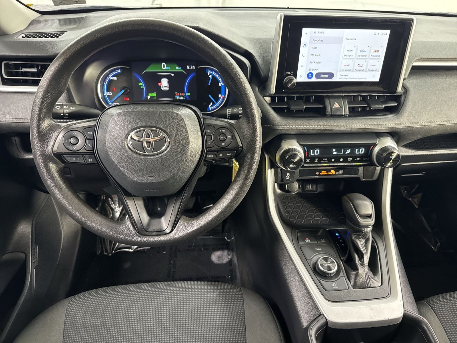 Used 2024 Toyota RAV4 LE AWD/4WD image 35