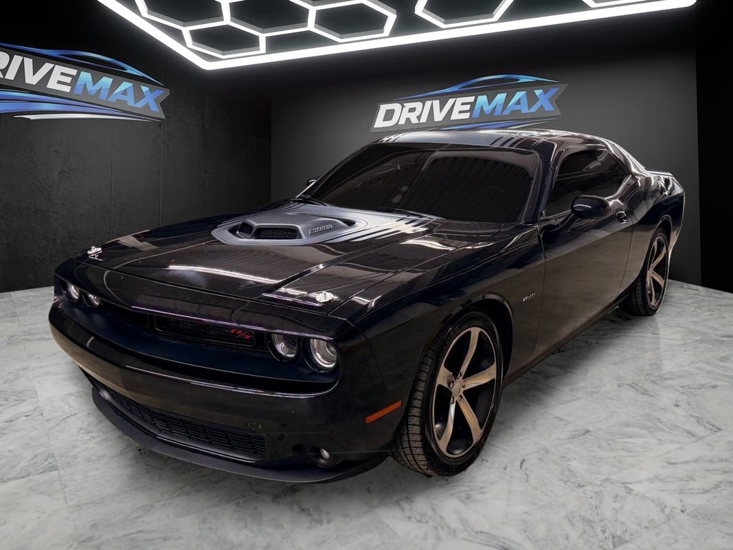 Used 2016 Dodge Challenger R/T Plus RWD image 1