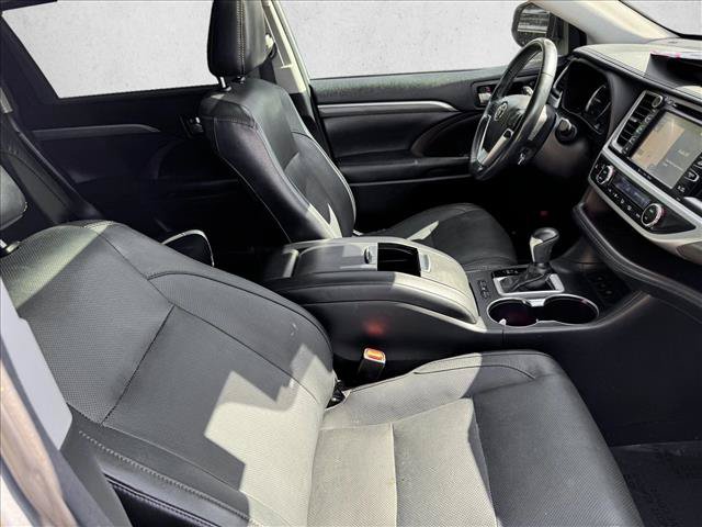 Certified 2018 Toyota Highlander Limited Platinum AWD/4WD image 20