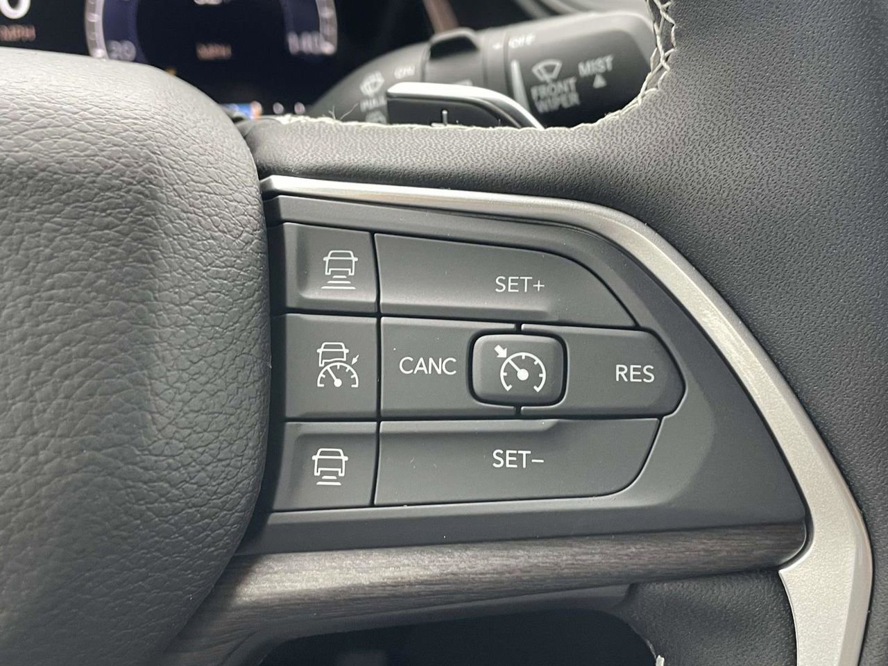 New 2025 Jeep Grand Cherokee L Limited image 36