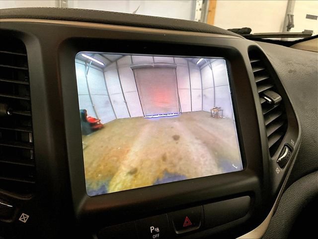 Used 2015 Jeep Cherokee Limited AWD/4WD image 20