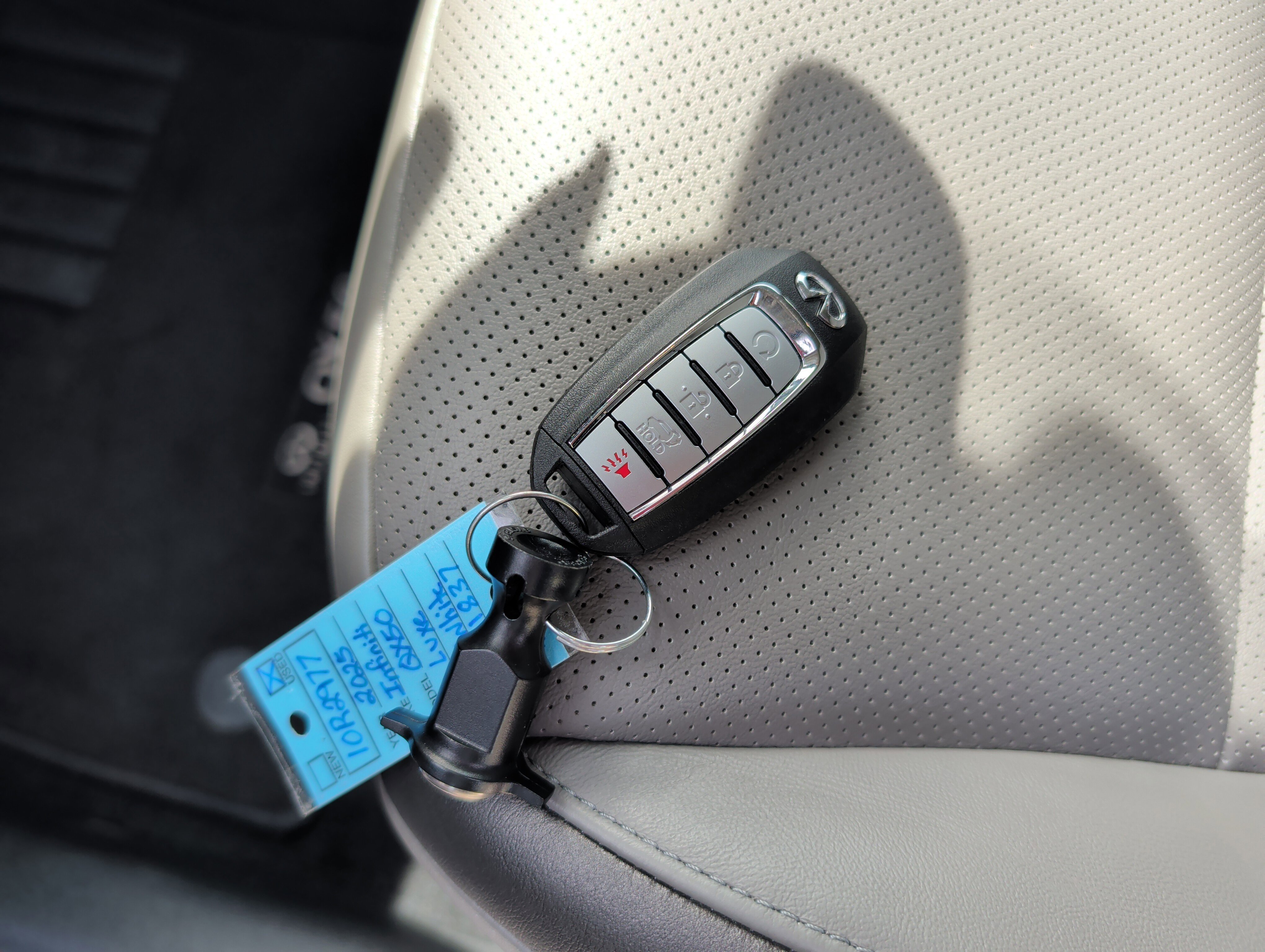 Certified 2025 INFINITI QX50 Luxe w/ Cargo Package image 30