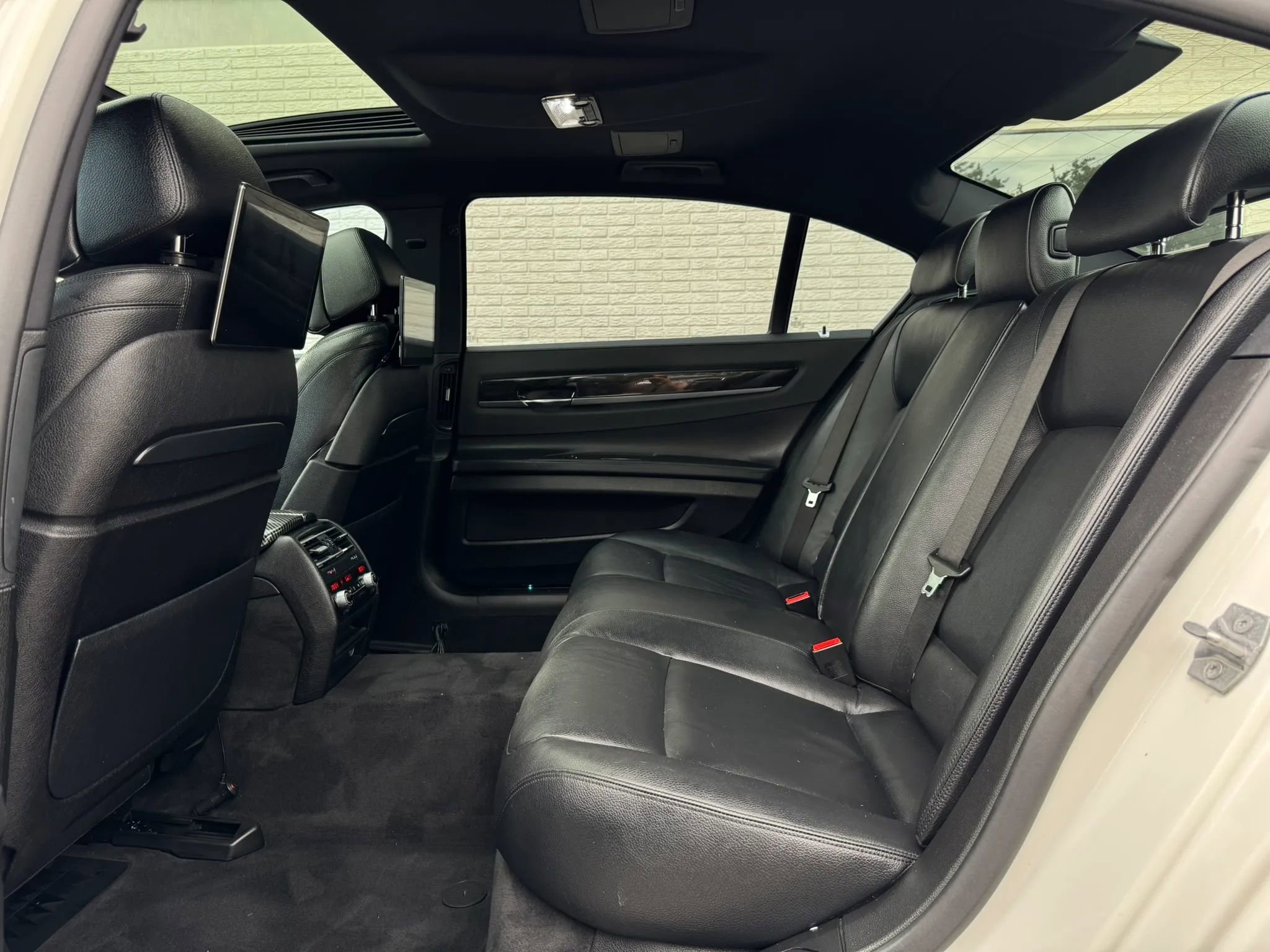 Used 2013 BMW 740Li RWD image 18