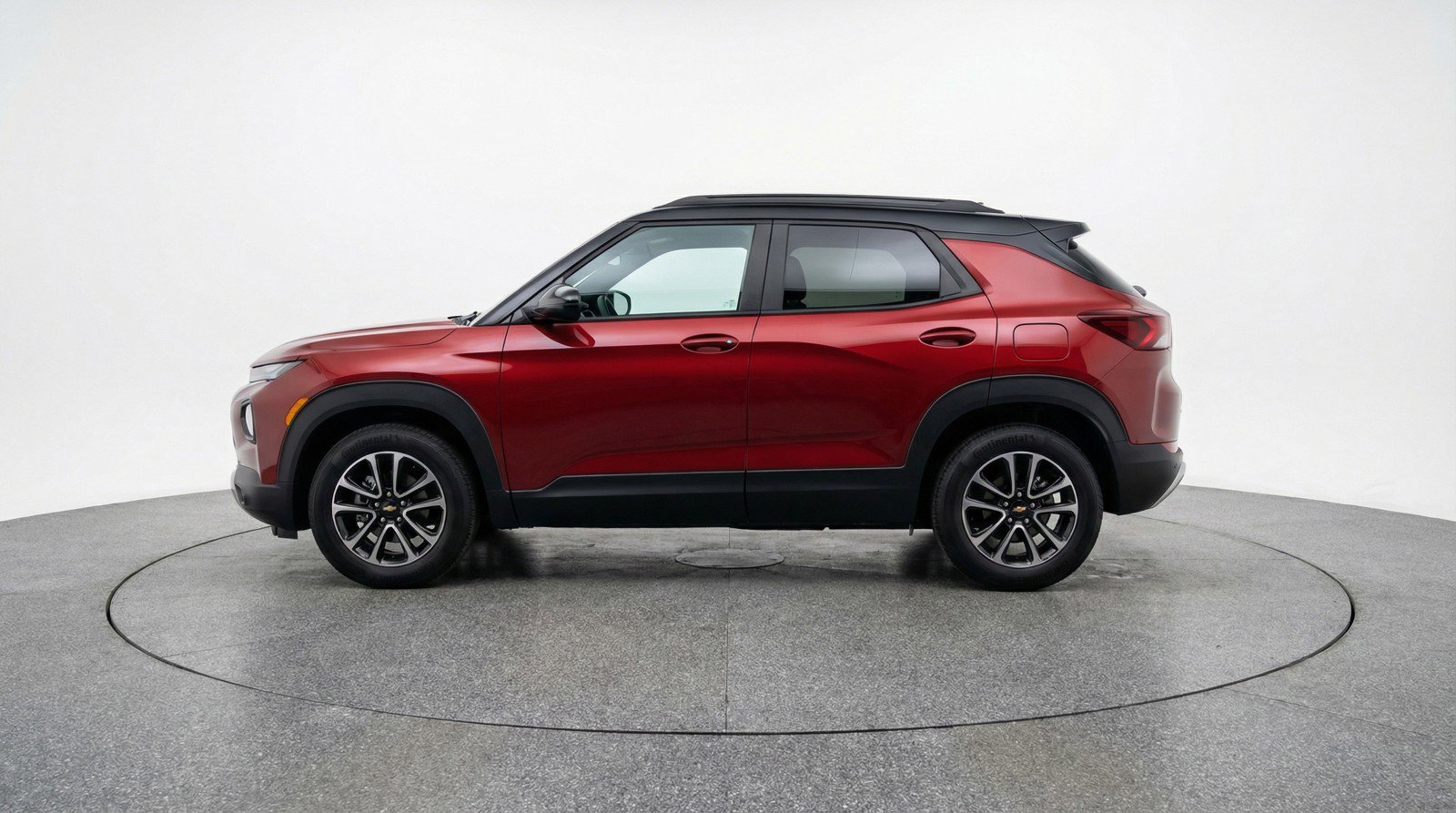 Used 2025 Chevrolet TrailBlazer LT w/ Driver Confidence Package image 5