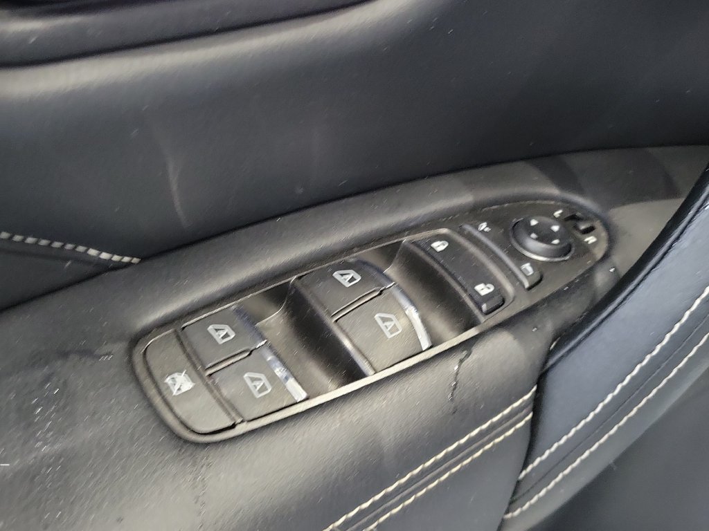 Used 2022 INFINITI QX80 Premium Select w/ All-Season Package RWD image 17