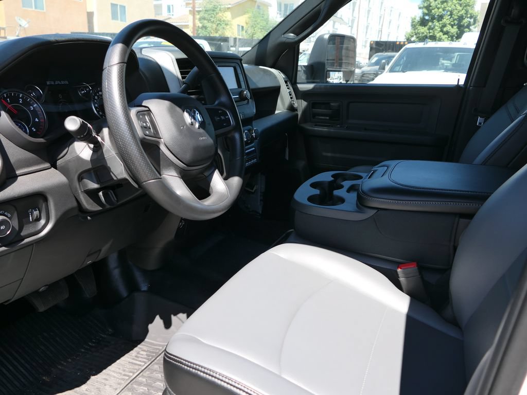 New 2024 RAM 4500 Tradesman w/ Chrome Appearance Group RWD image 10