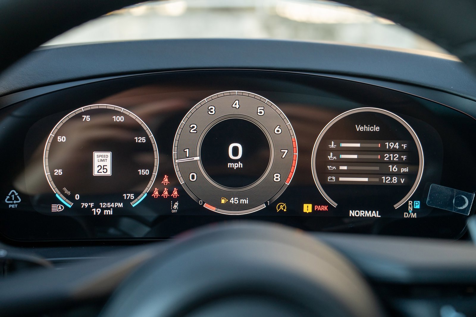 Certified 2025 Porsche Cayenne AWD/4WD image 13