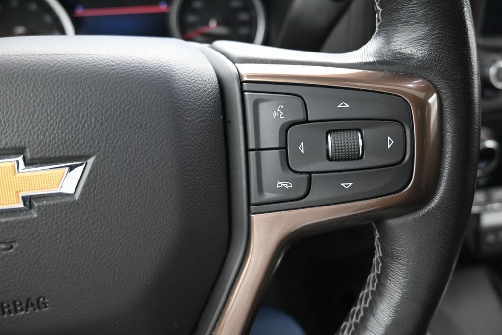 Used 2019 Chevrolet Silverado 1500 High Country w/ Technology Package AWD/4WD image 15