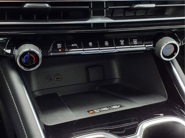 Certified 2025 Chevrolet Traverse High Country w/ LPO, Floor Liner Package image 9