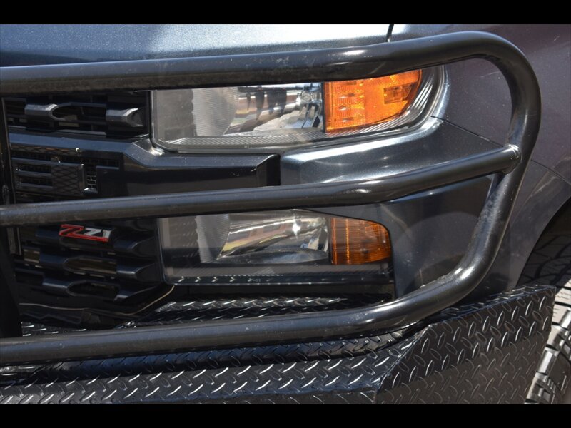 Used 2020 Chevrolet Silverado 1500 Custom Trail Boss AWD/4WD image 46