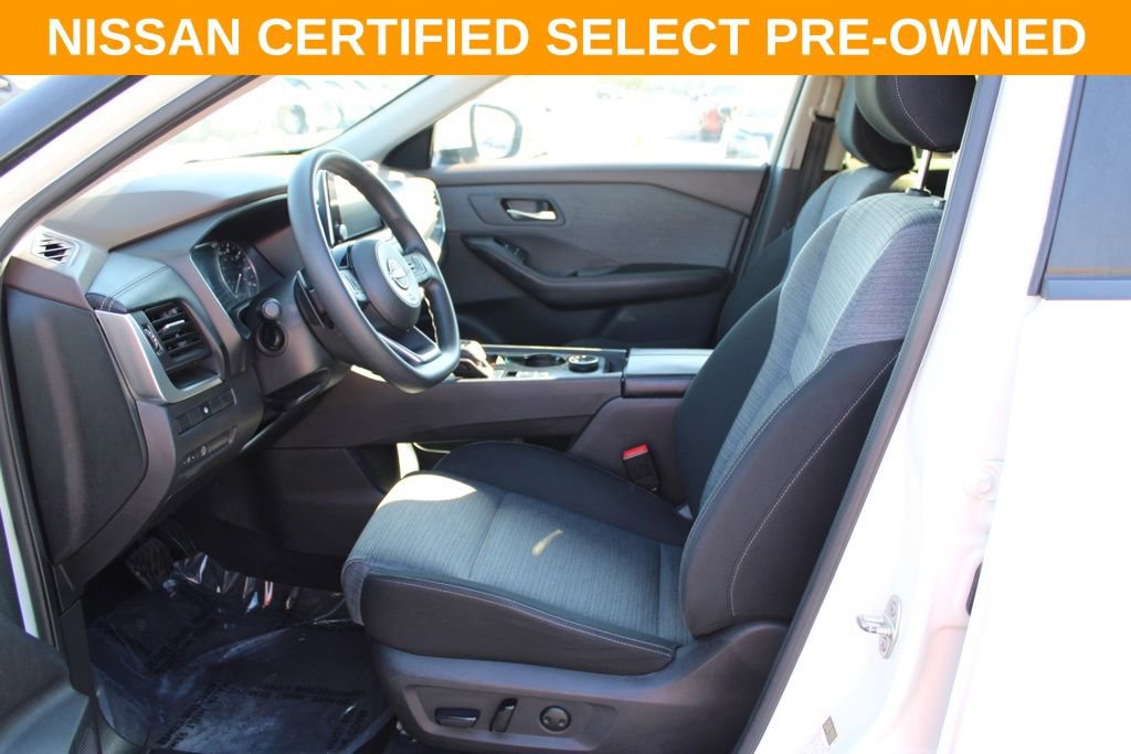 Certified 2023 Nissan Rogue SV image 16