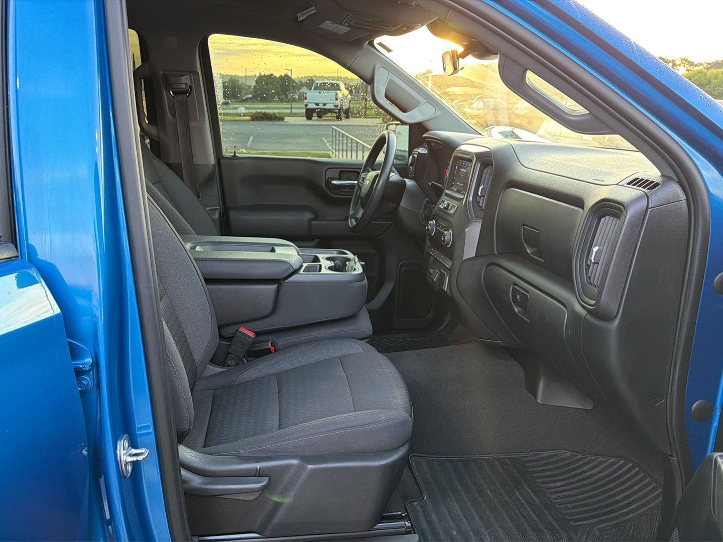 Used 2023 Chevrolet Silverado 1500 Custom AWD/4WD image 13