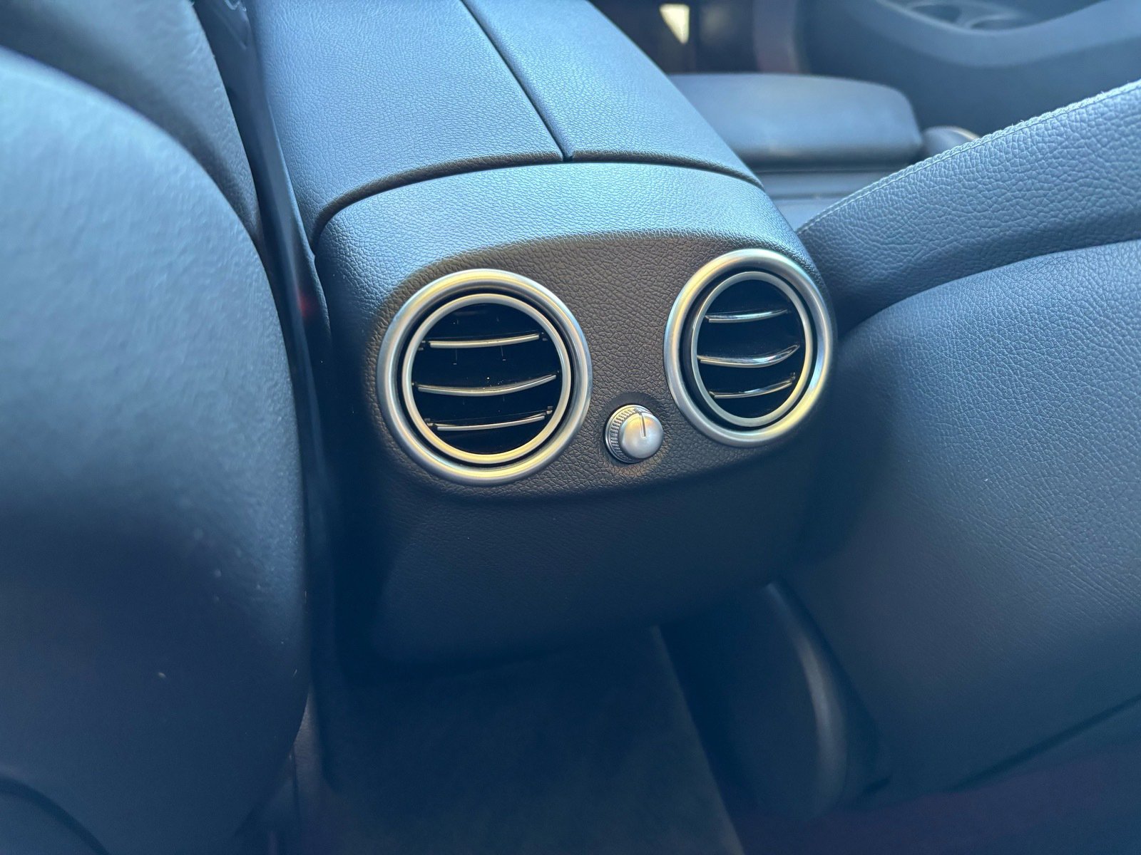 Used 2021 Mercedes-Benz GLC 300 GLC 300 w/ Premium Package image 27