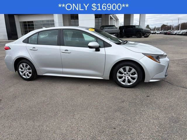 Used 2024 Toyota Corolla LE image 15