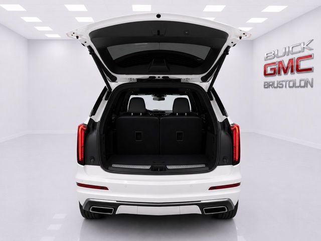 Used 2023 Cadillac XT6 Premium Luxury AWD/4WD image 11