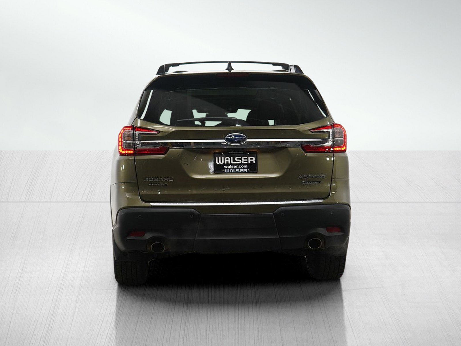 Used 2023 Subaru Ascent Touring image 4