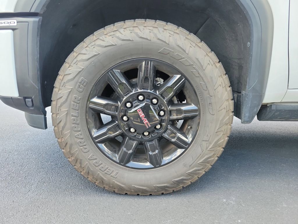 Used 2024 GMC Sierra 3500 AT4 w/ AT4 Premium Plus Package AWD/4WD image 9