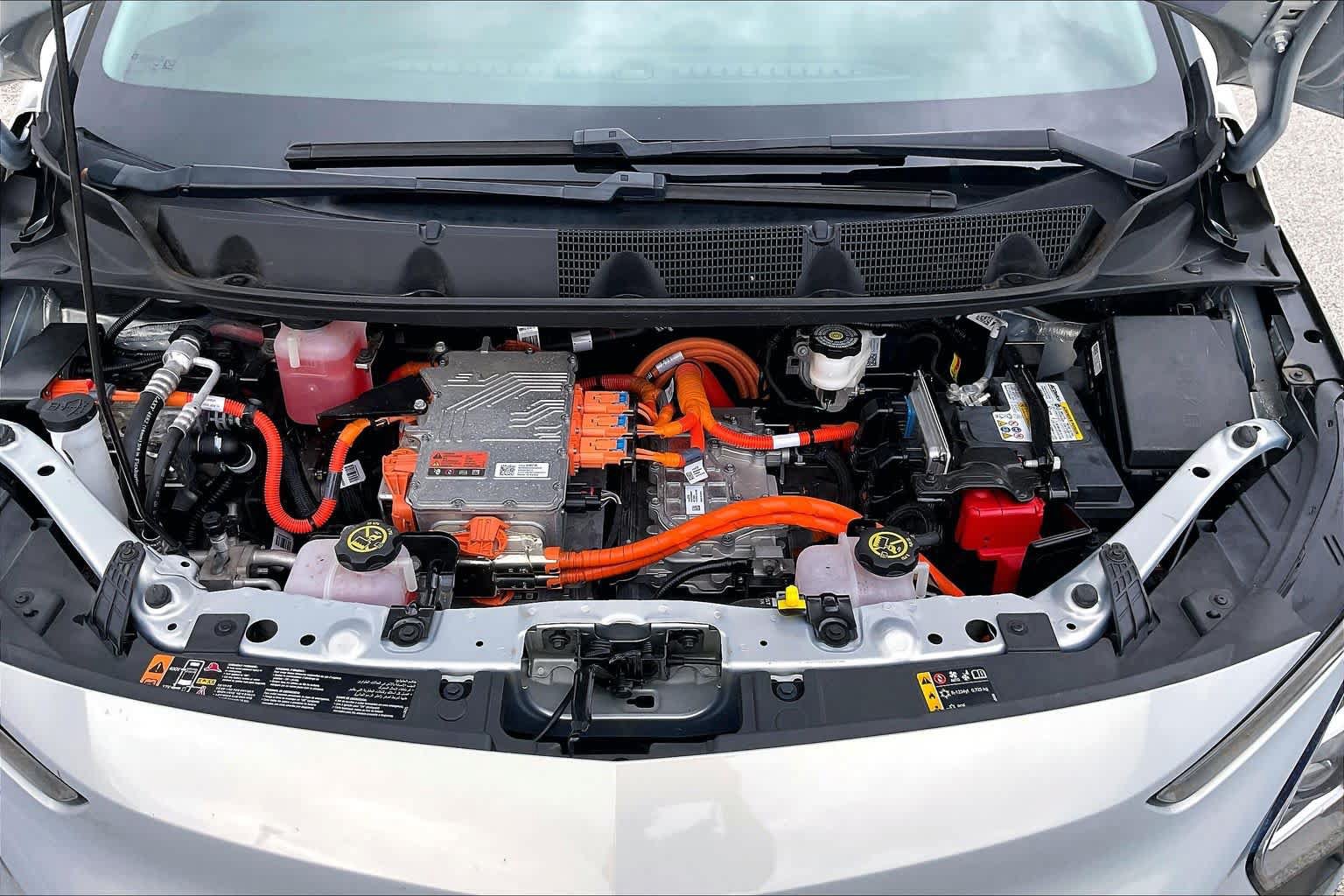 Certified 2023 Chevrolet Bolt LT w/ Infotainment Package FWD image 28