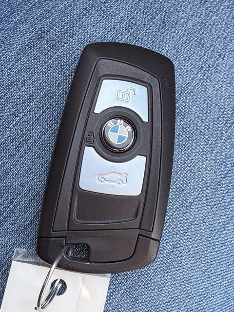 Used 2015 BMW 320i xDrive Sedan AWD/4WD image 22
