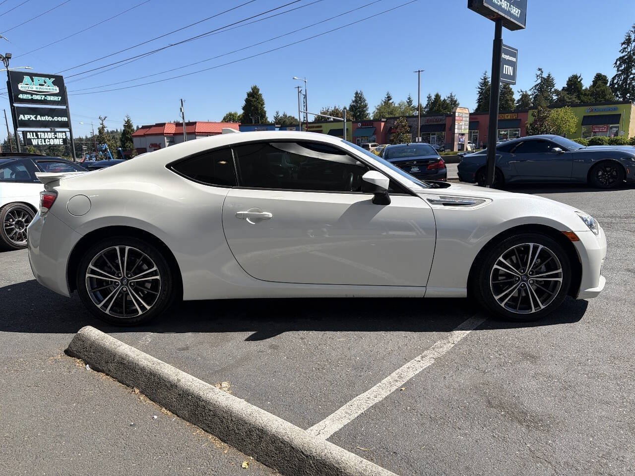 Used 2015 Subaru BRZ Limited w/ Popular Package #1B RWD image 10