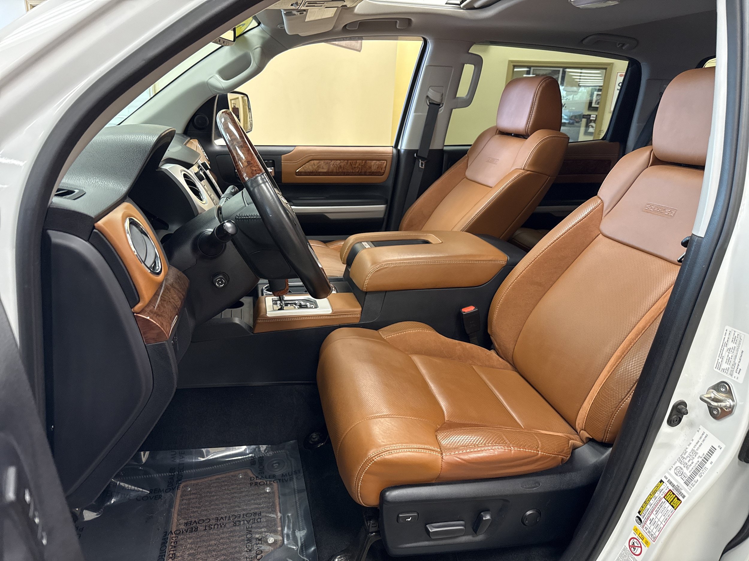 Used 2018 Toyota Tundra Platinum AWD/4WD image 6